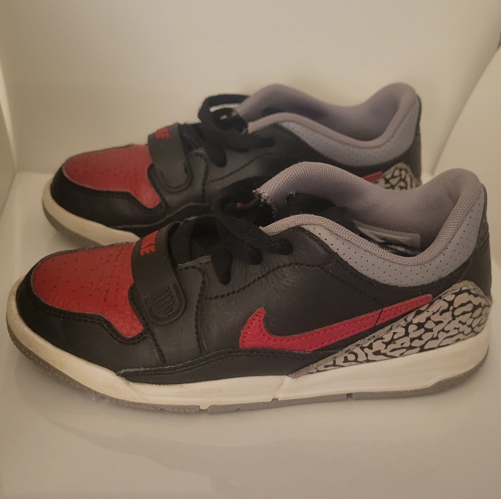 Nike Jordan's size 13c